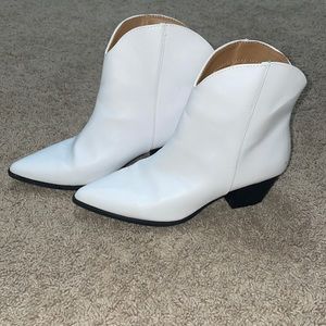 White/black booties